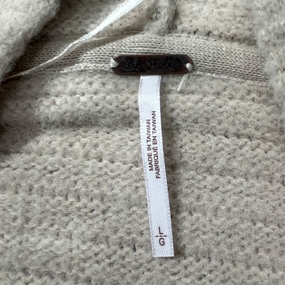 Free People Cream Ribbed Cardigan size large - Picture 7 of 9